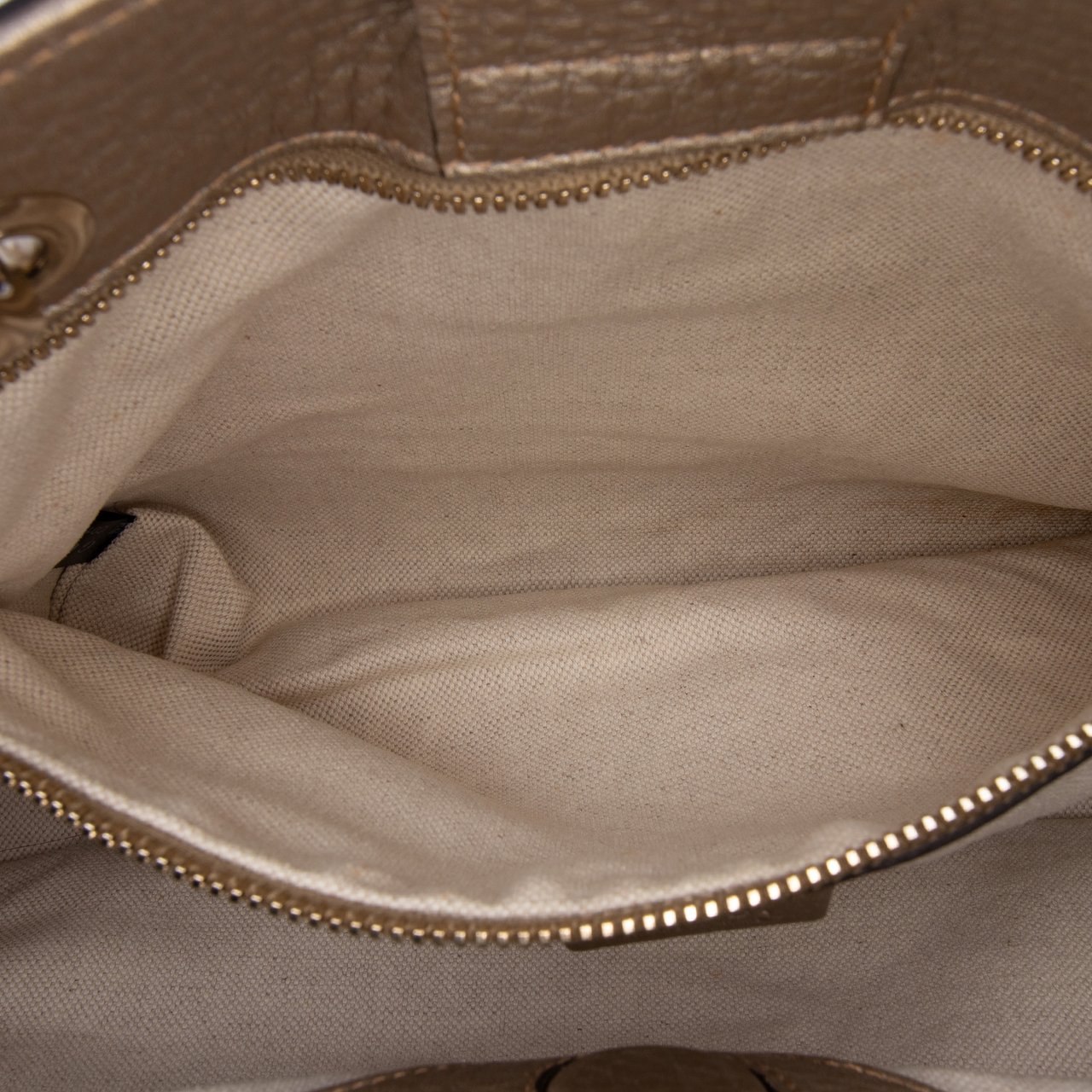 Gucci Medium Calfskin Bamboo Shopper Satchel Goud