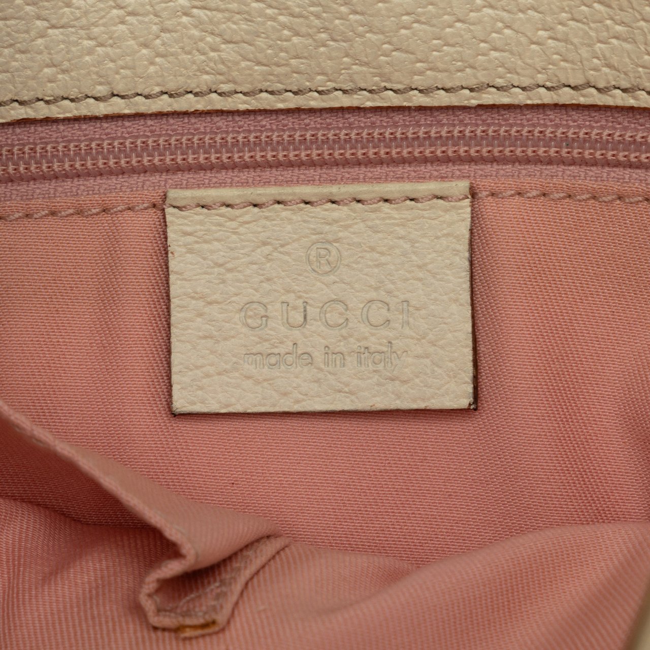 Gucci GG Canvas Eclipse Shoulder Bag Roze
