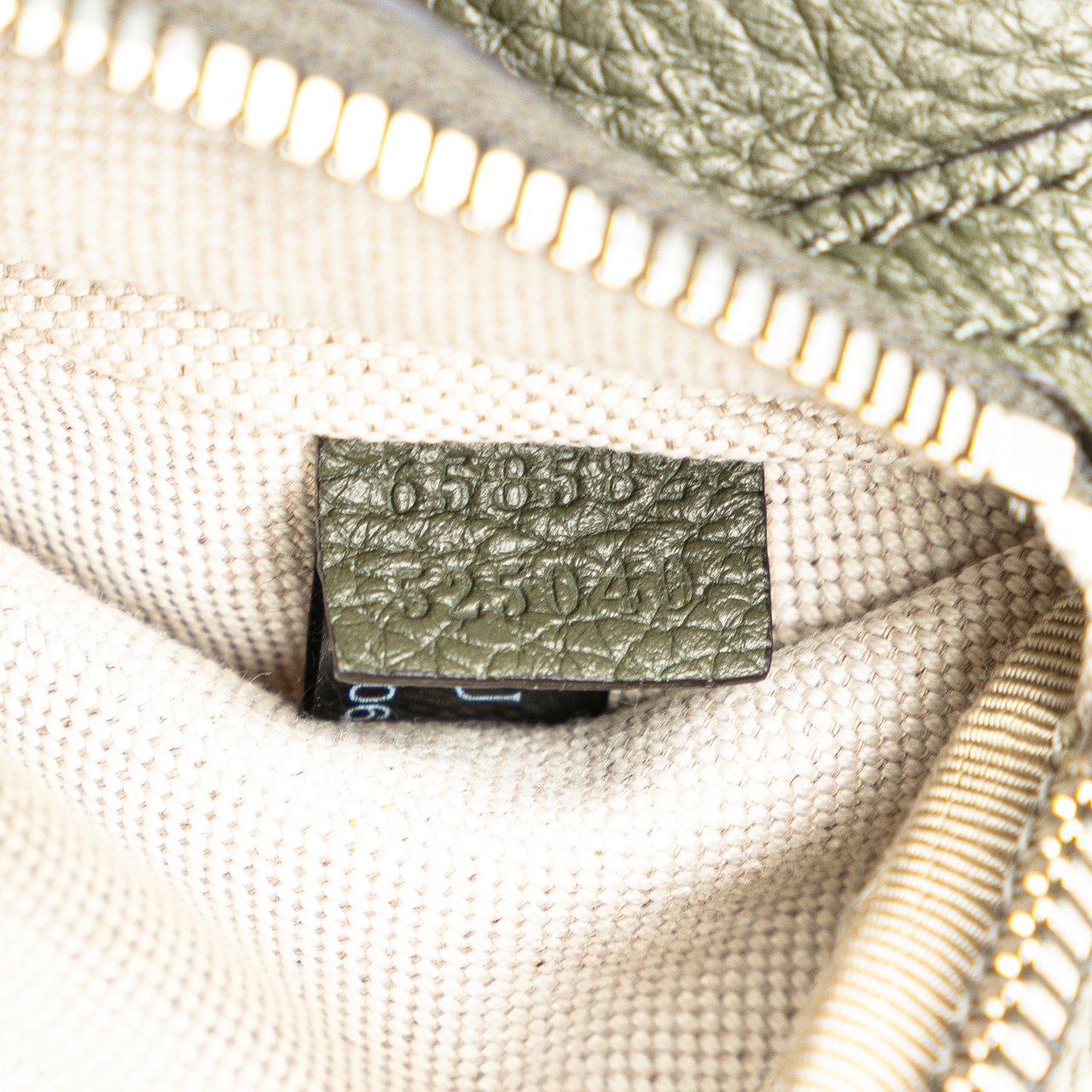 Gucci Small Leather Jumbo GG Belt Bag Groen