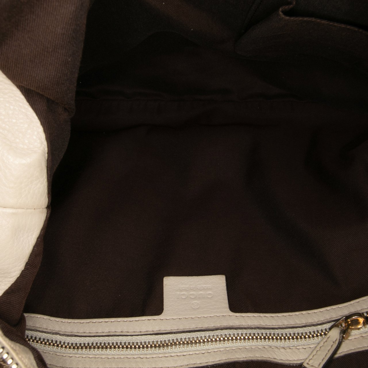 Gucci GG Canvas Charlotte Hobo Bruin