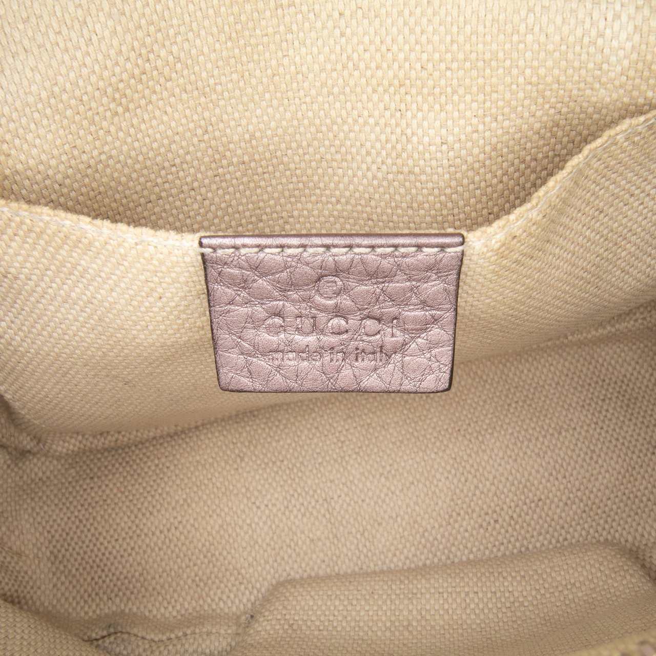 Gucci Metallic Leather Soho Disco Crossbody Paars
