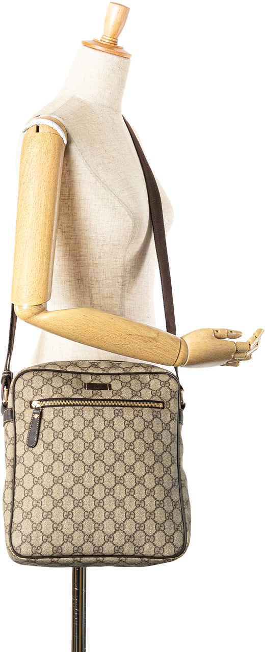 Gucci GG Supreme Crossbody Bruin
