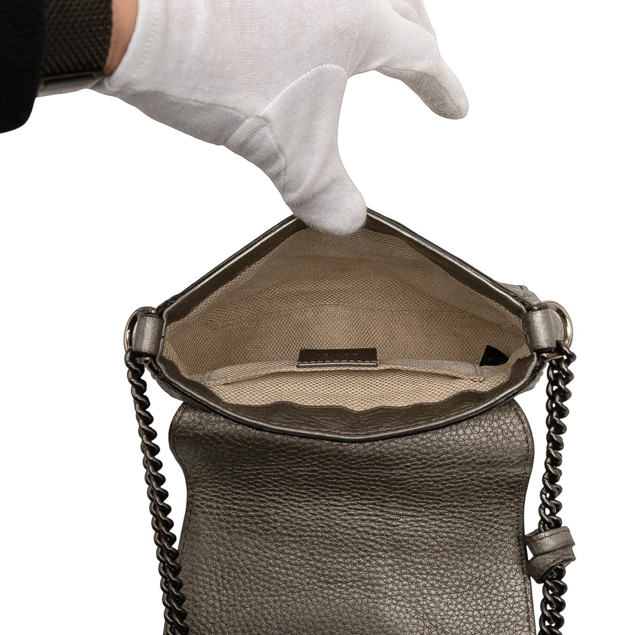 Gucci Small Metallic Leather Soho Chain Flap Crossbody Goud