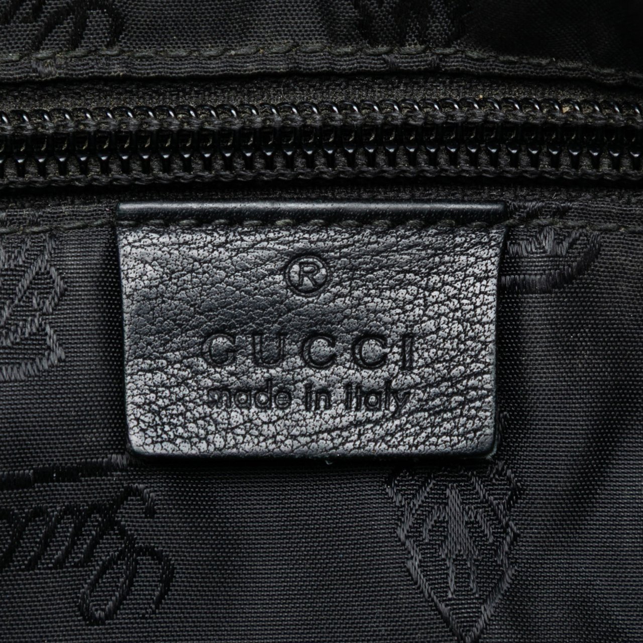 Gucci Guccissima Crossbody Zwart