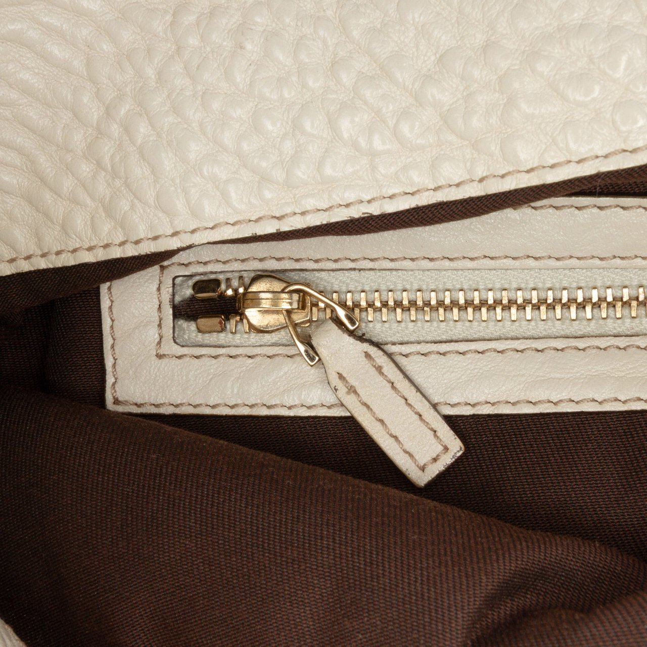 Gucci GG Canvas Charlotte Crossbody Bruin