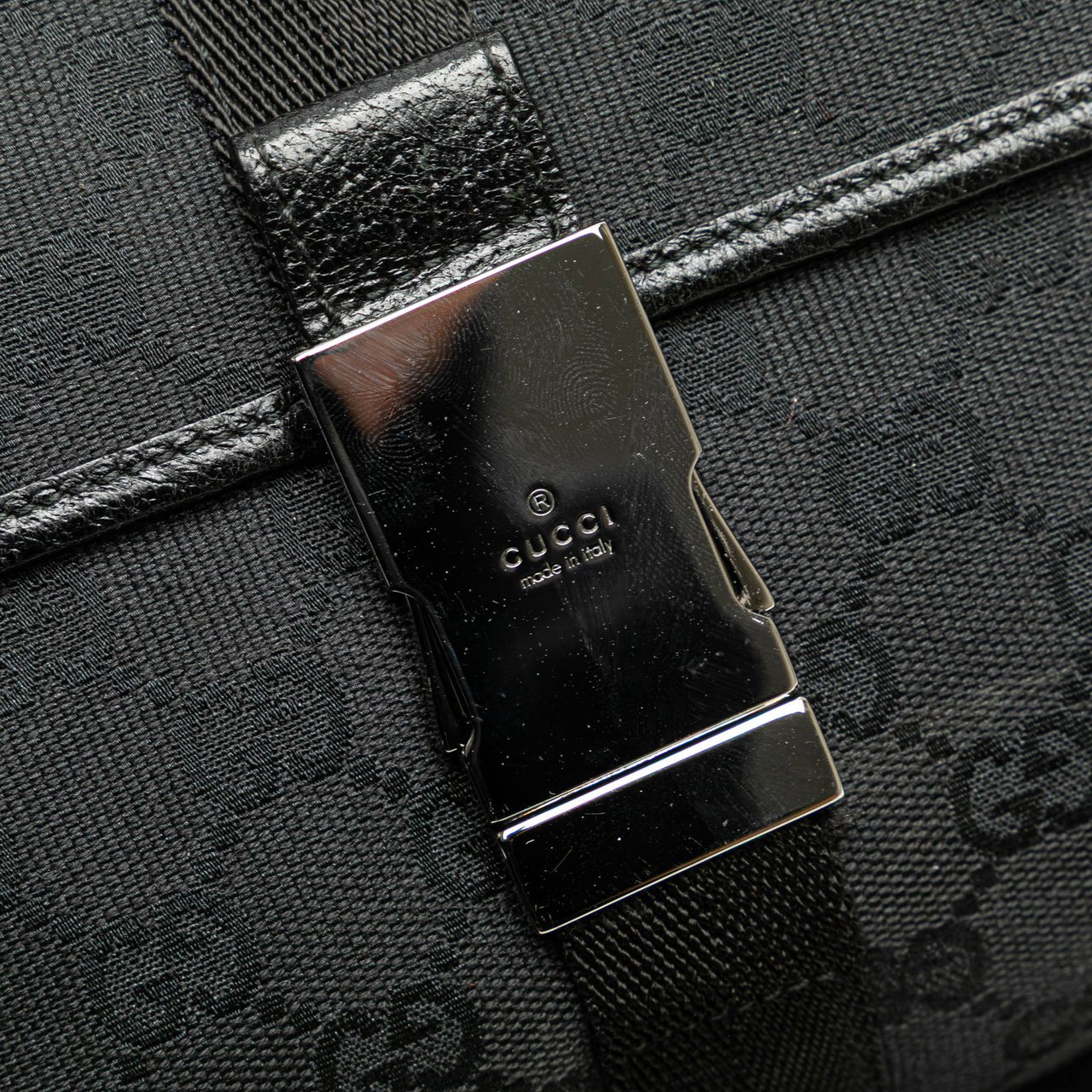Gucci GG Canvas Belt Bag Zwart