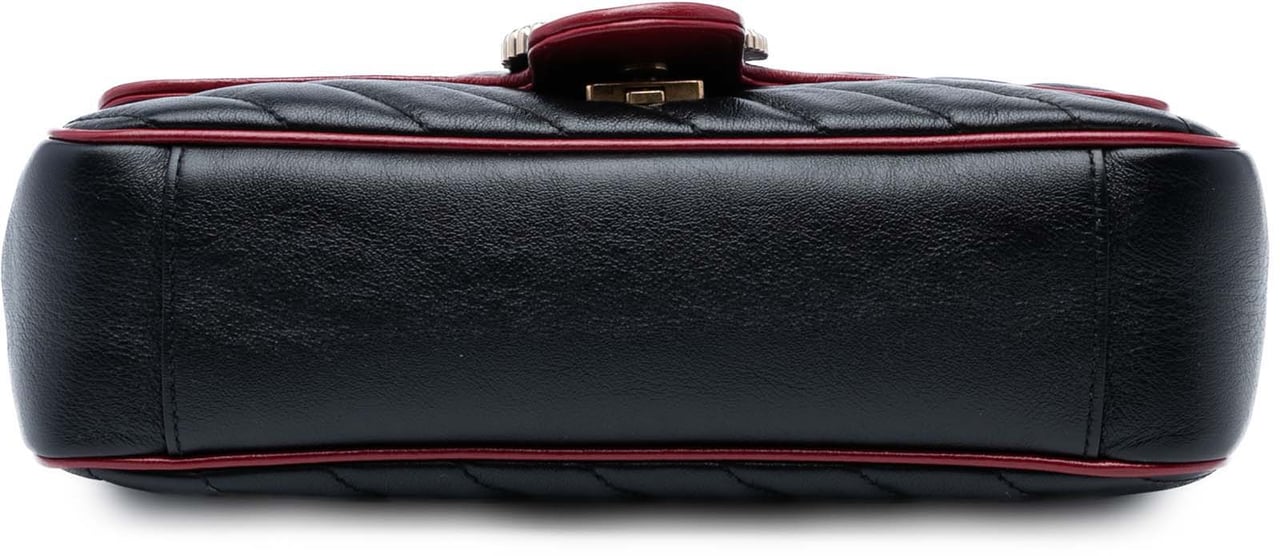 Gucci Medium GG Marmont Matelasse Diagonal Leather Torchon Shoulder Bag Zwart