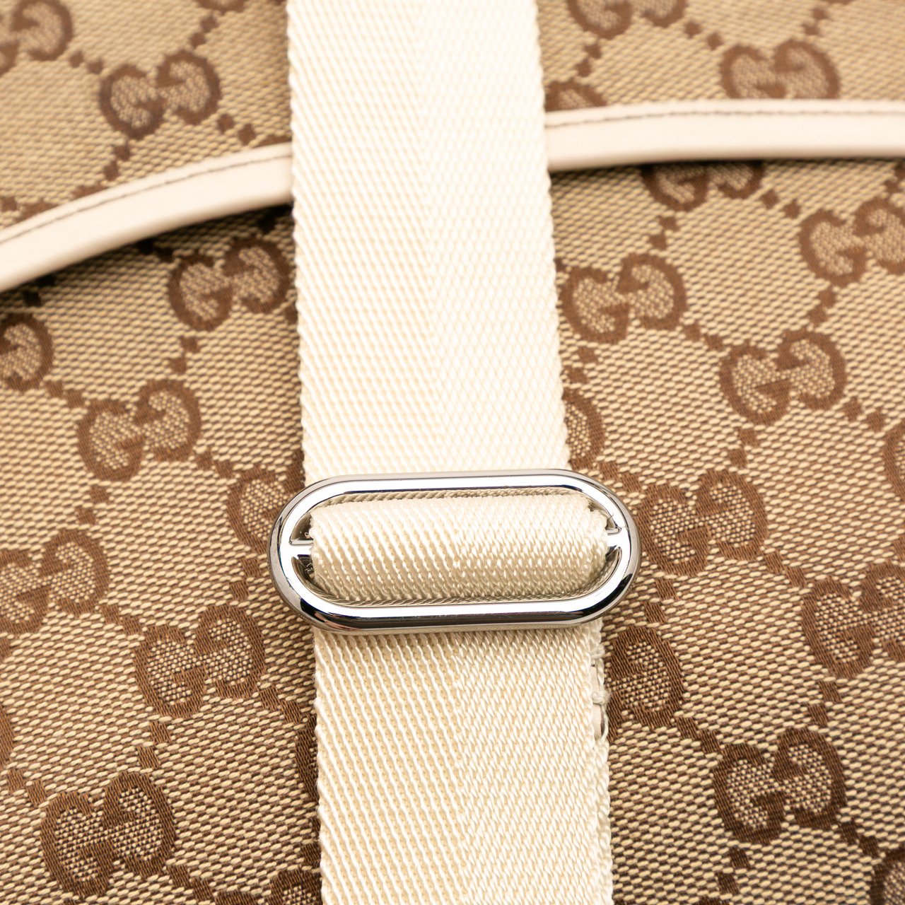Gucci GG Canvas Crossbody Bruin
