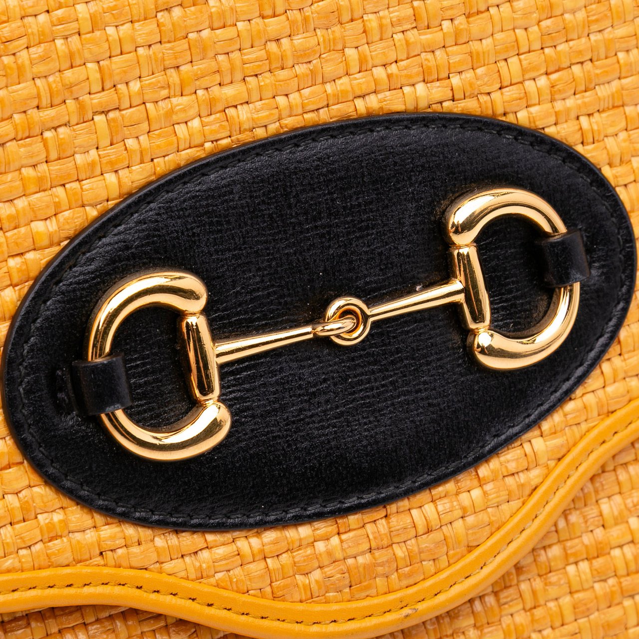 Gucci Raffia Horsebit 1955 Chain Crossbody Geel