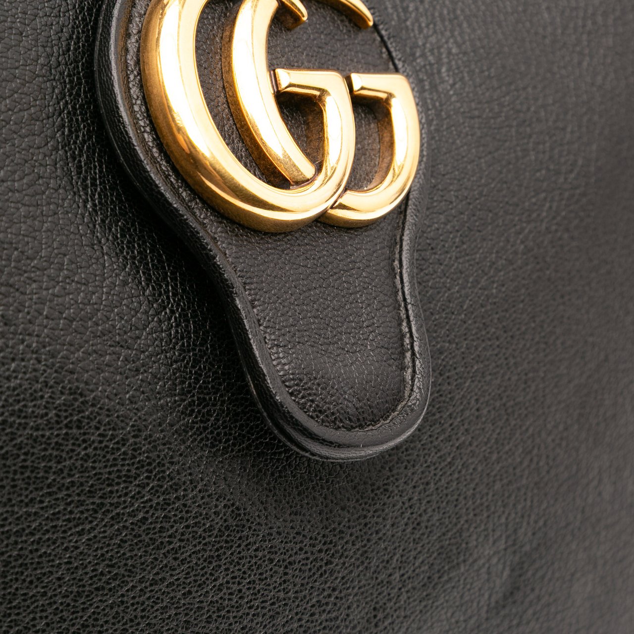 Gucci Medium Leather Aphrodite Crossbody Zwart