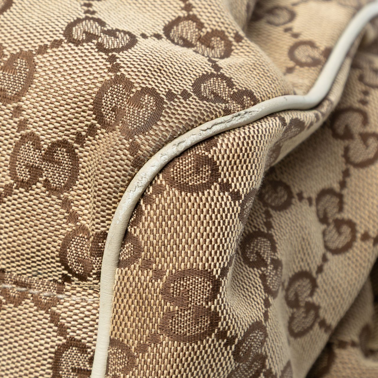 Gucci GG Canvas Sukey Satchel Bruin