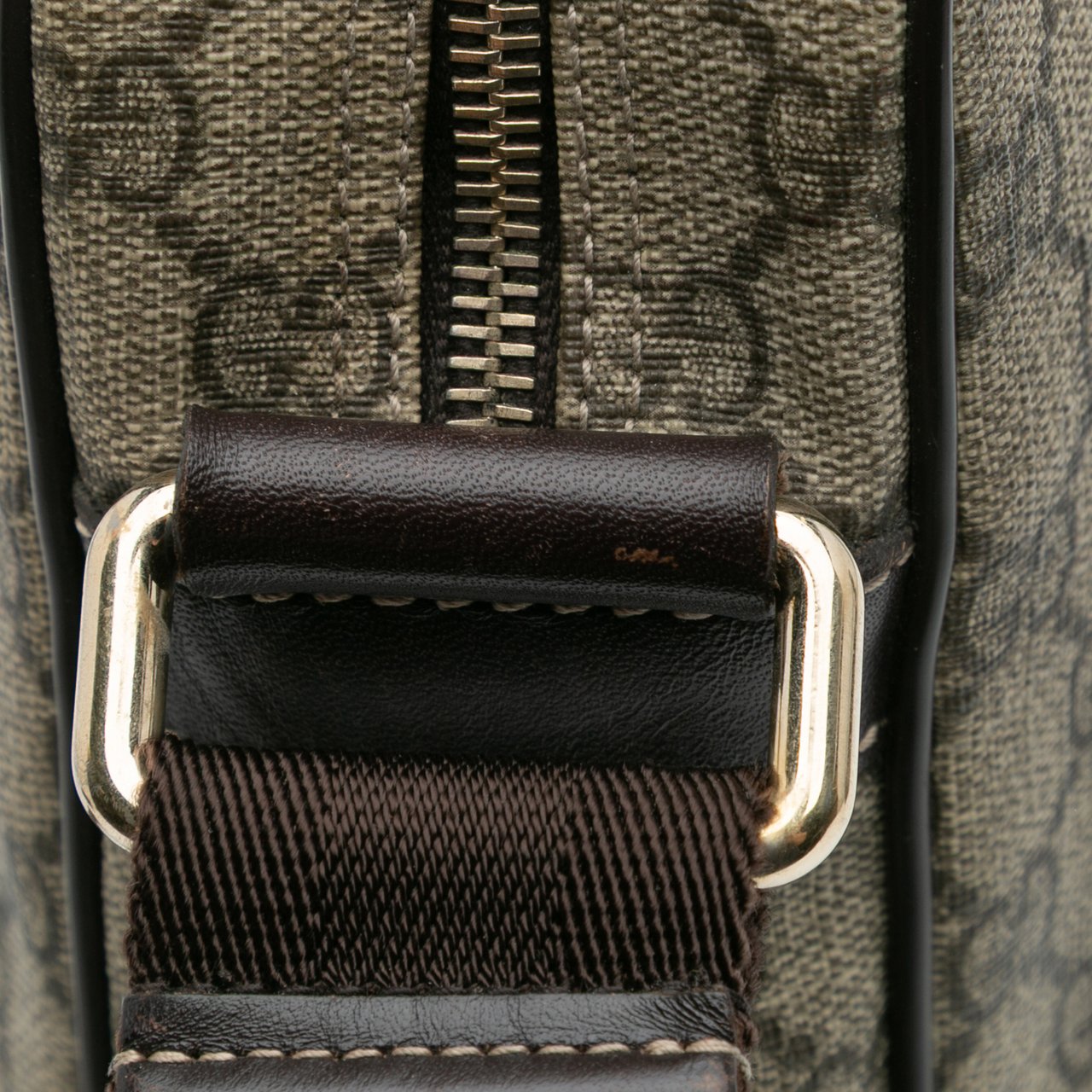 Gucci GG Supreme Crossbody Bruin