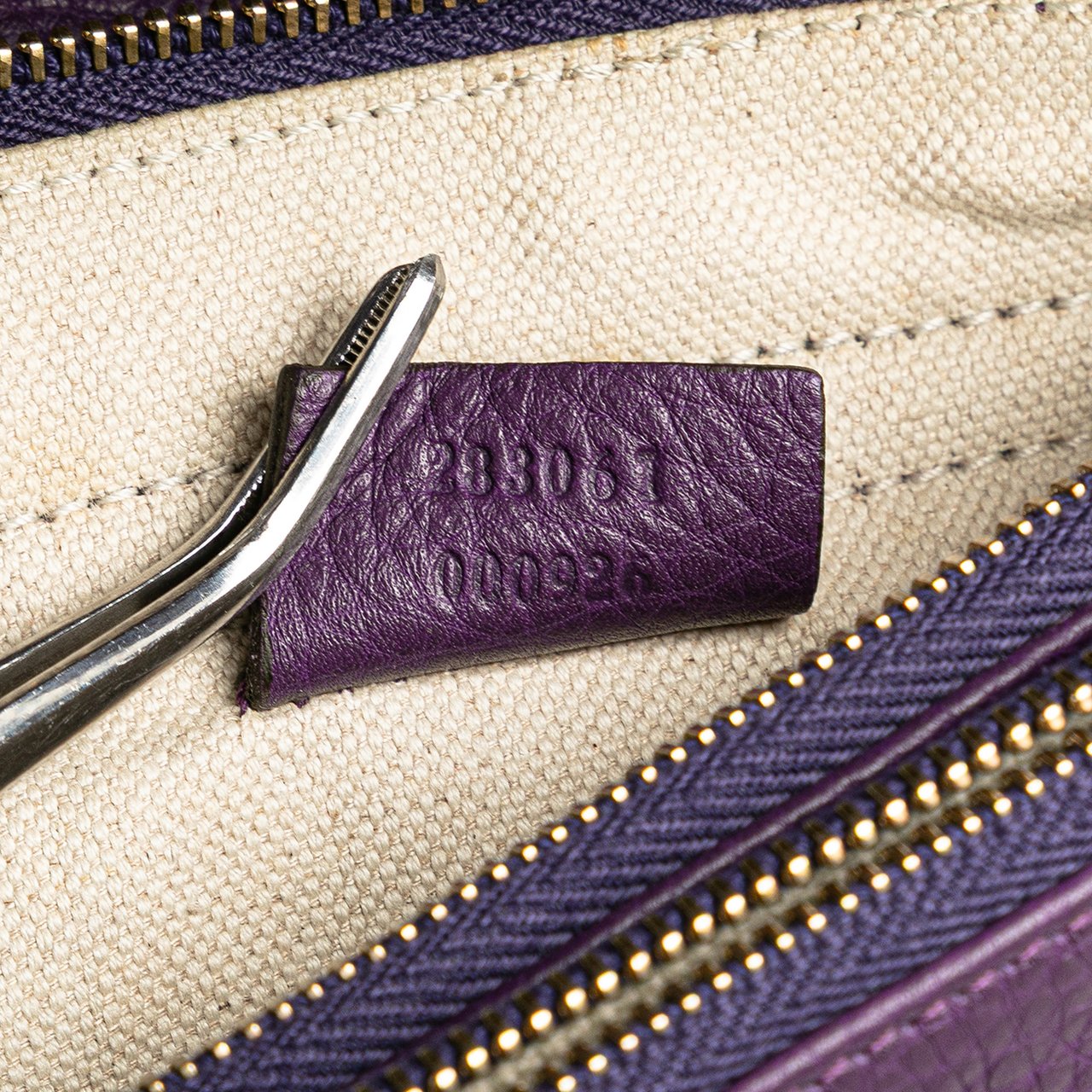 Gucci Pebbled Calfskin Piston Broadway Evening Bag Paars