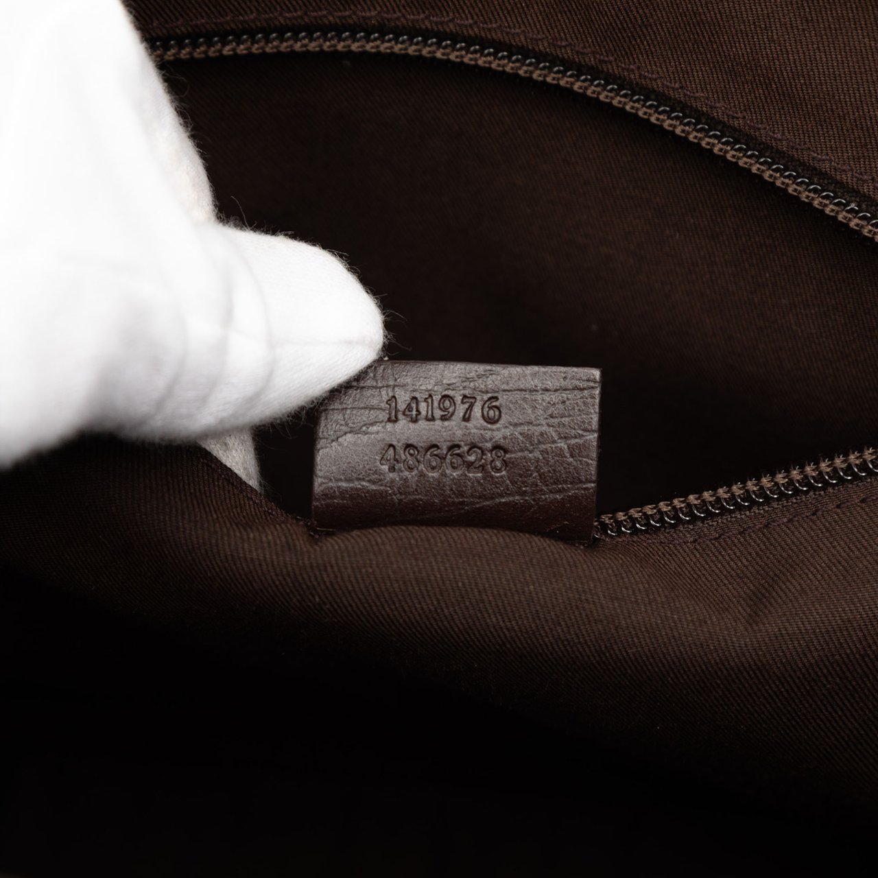 Gucci GG Supreme Tote Bruin