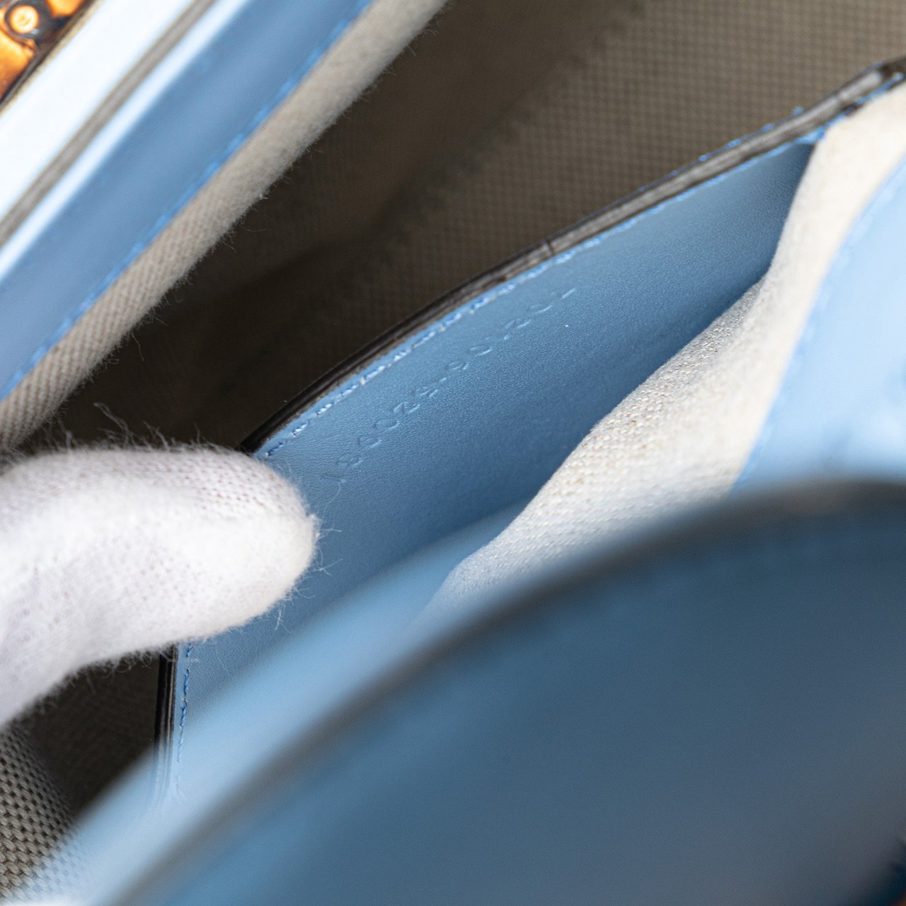 Gucci Mini Calfskin Bamboo Top Handle Bag Blauw