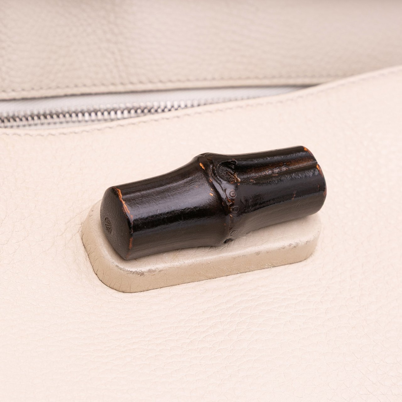 Gucci Medium Leather Bamboo Daily Satchel Wit