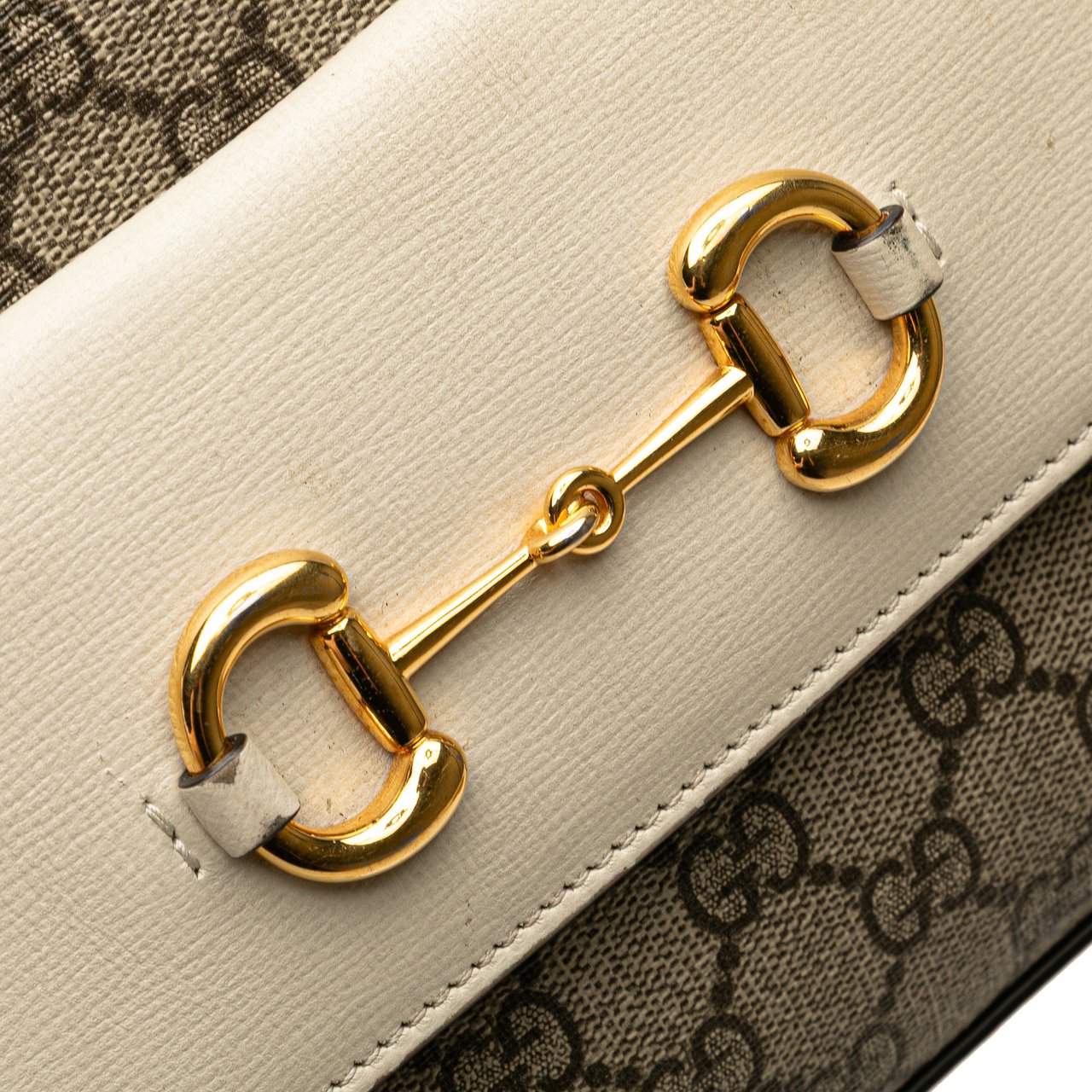 Gucci Small GG Supreme Horsebit 1955 Crossbody Bruin