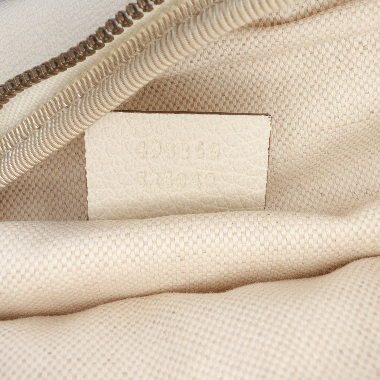 Gucci Leather Logo Belt Bag Wit