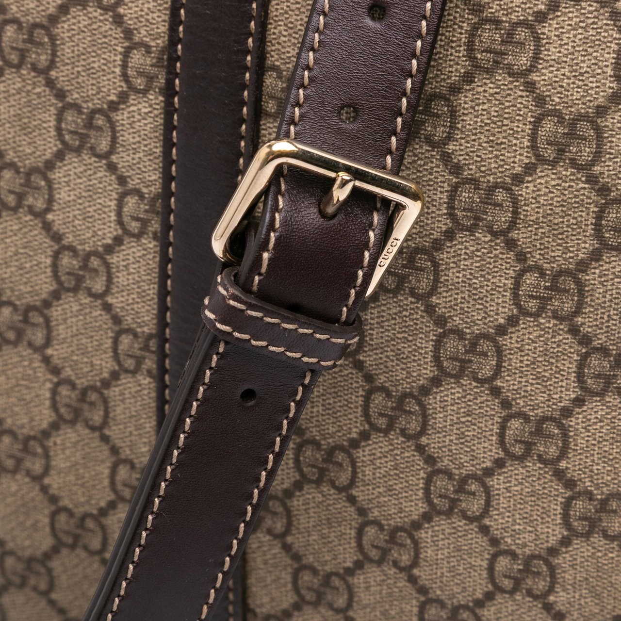 Gucci GG Supreme Travel Bag Bruin