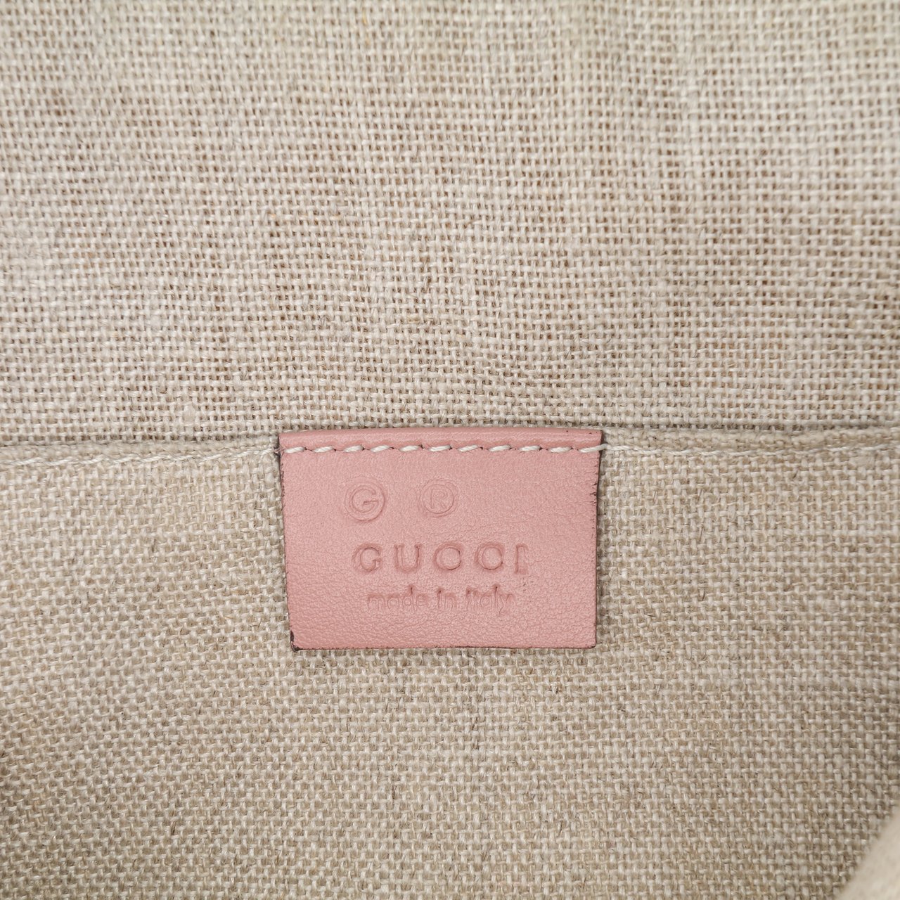 Gucci Mini Microguccissima Dome Satchel Roze