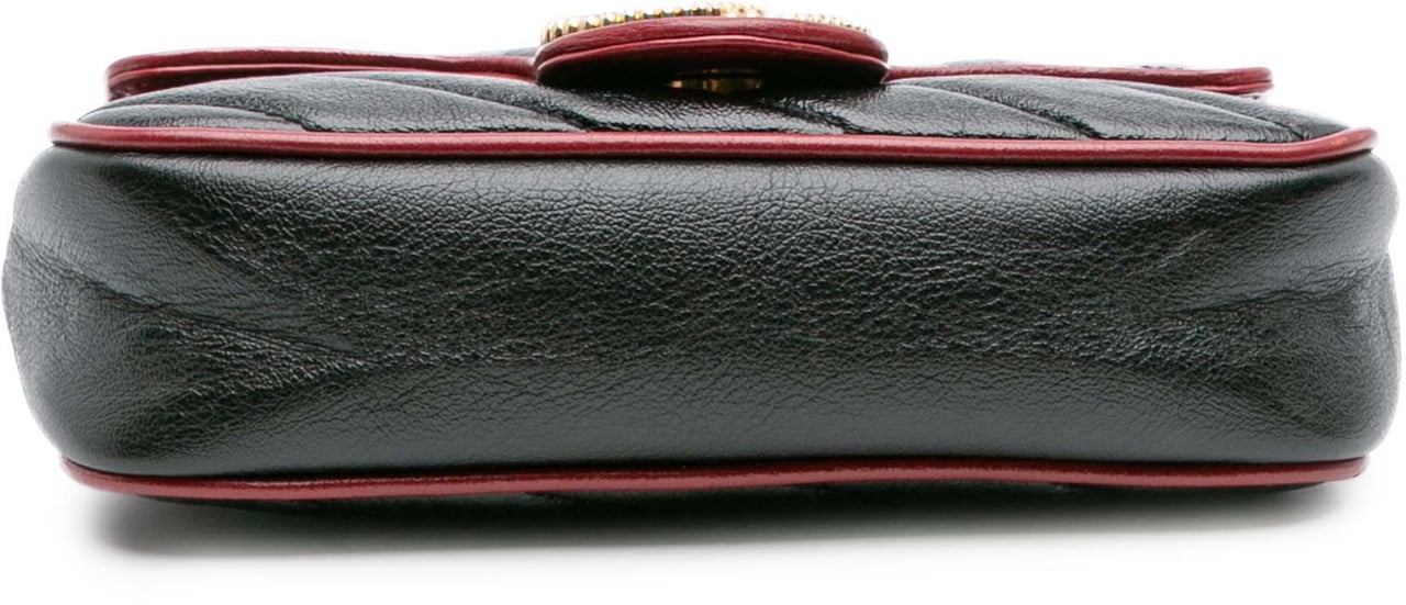 Gucci Super Mini GG Marmont Matelasse Leather Torchon Flap Crossbody Zwart