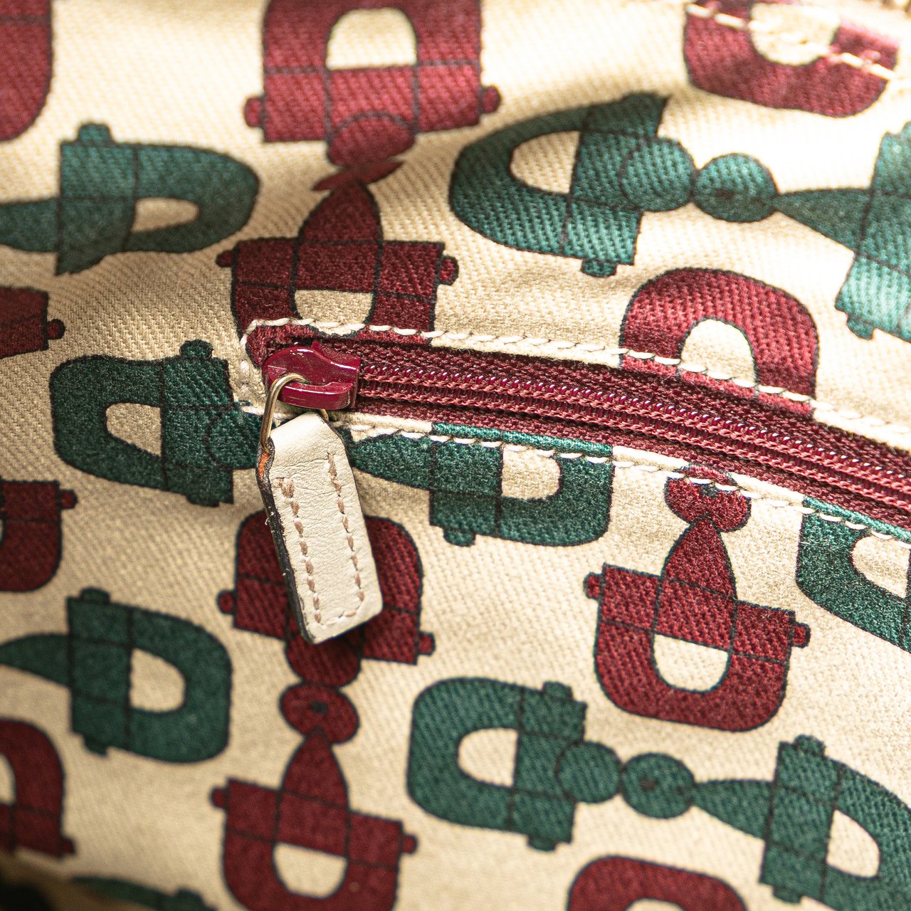 Gucci Guccissima Abbey D Ring Shoulder Bag Wit