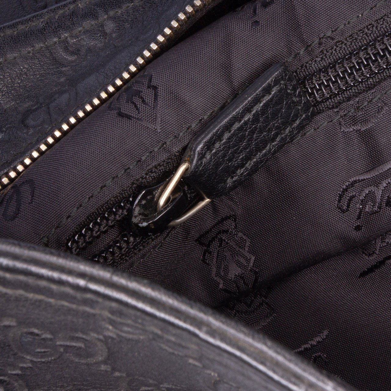 Gucci Guccissima Crossbody Zwart
