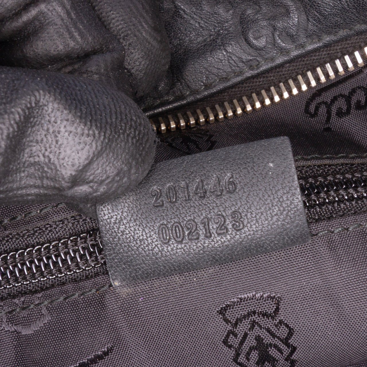 Gucci Guccissima Crossbody Zwart