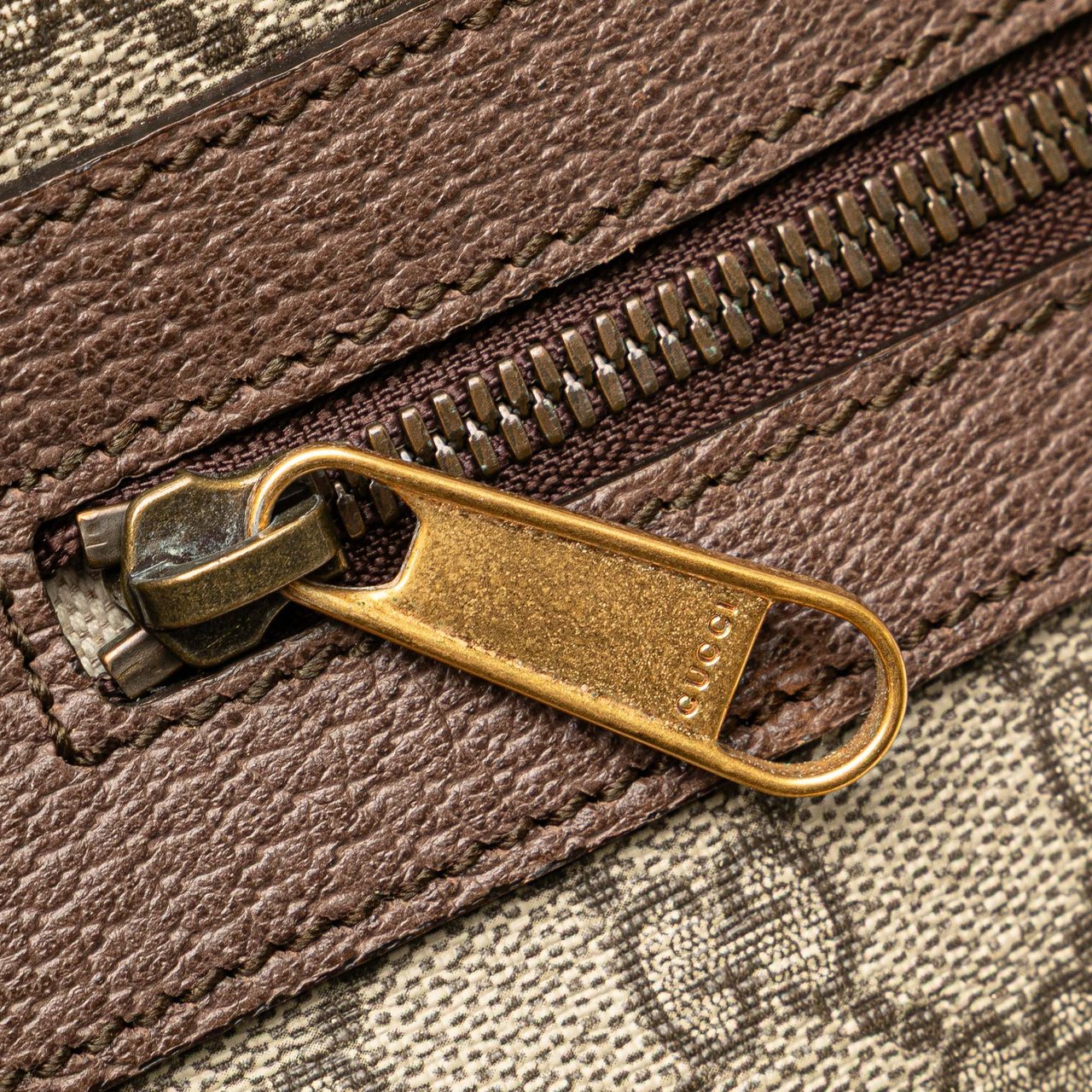 Gucci Medium GG Supreme Ophidia Crossbody Bruin