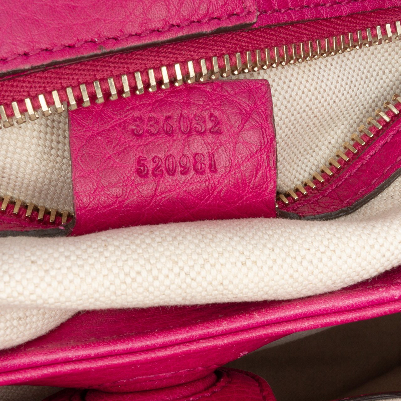 Gucci Small Calfskin Bamboo Shopper Satchel Roze