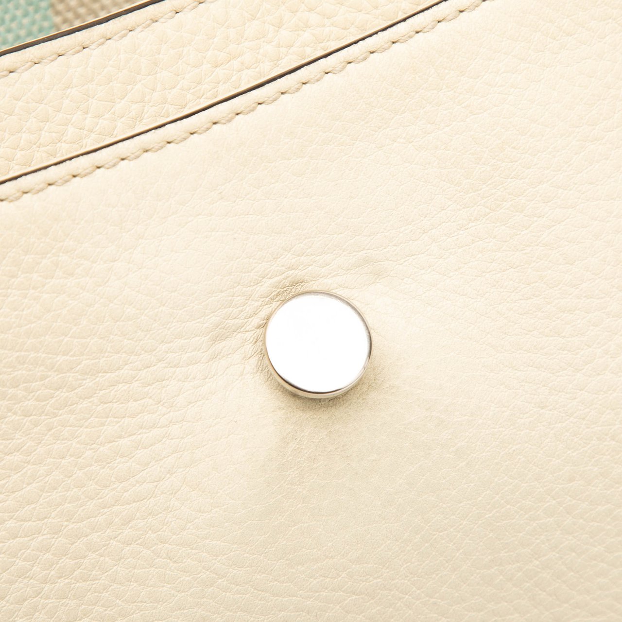 Gucci Medium Leather Bamboo Daily Crossbody Wit