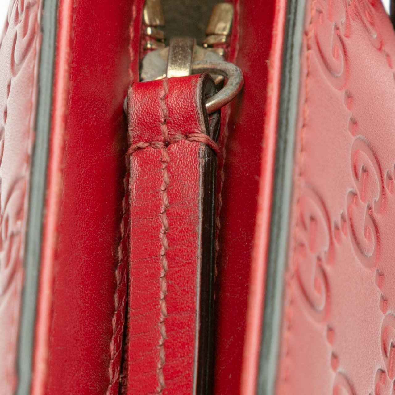 Gucci Small Guccissima Convertible Tote Rood