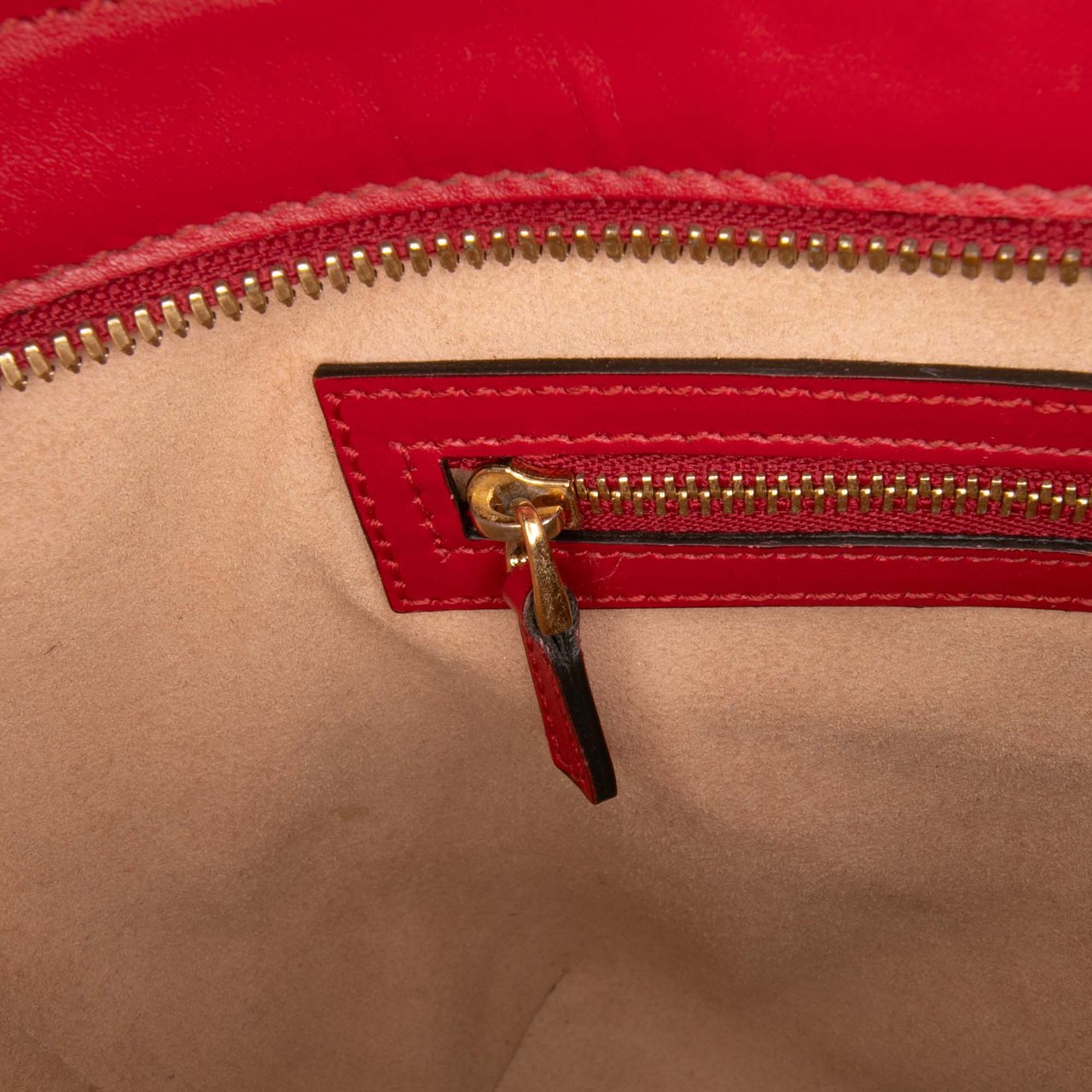 Gucci Small Guccissima Convertible Tote Rood