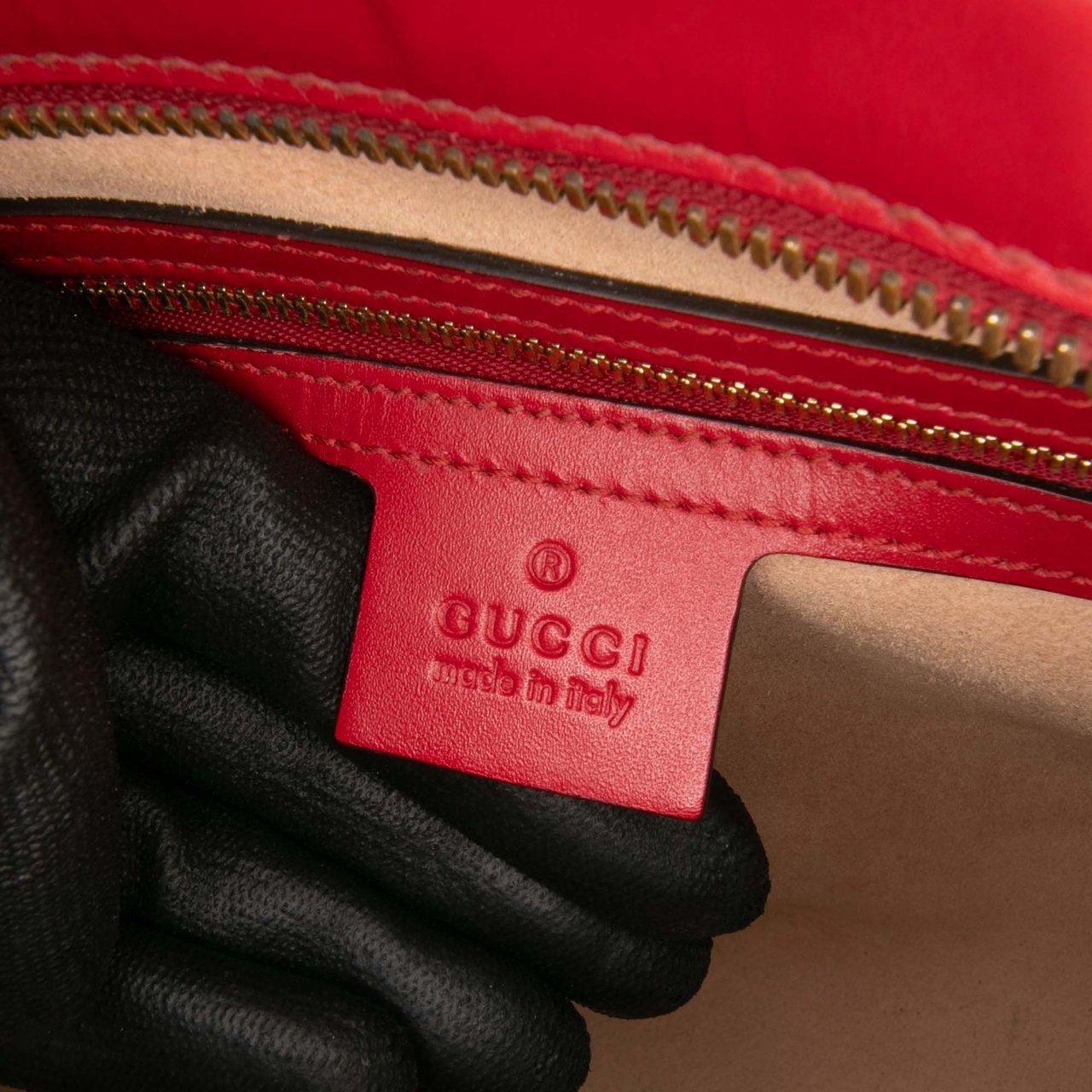 Gucci Small Guccissima Convertible Tote Rood