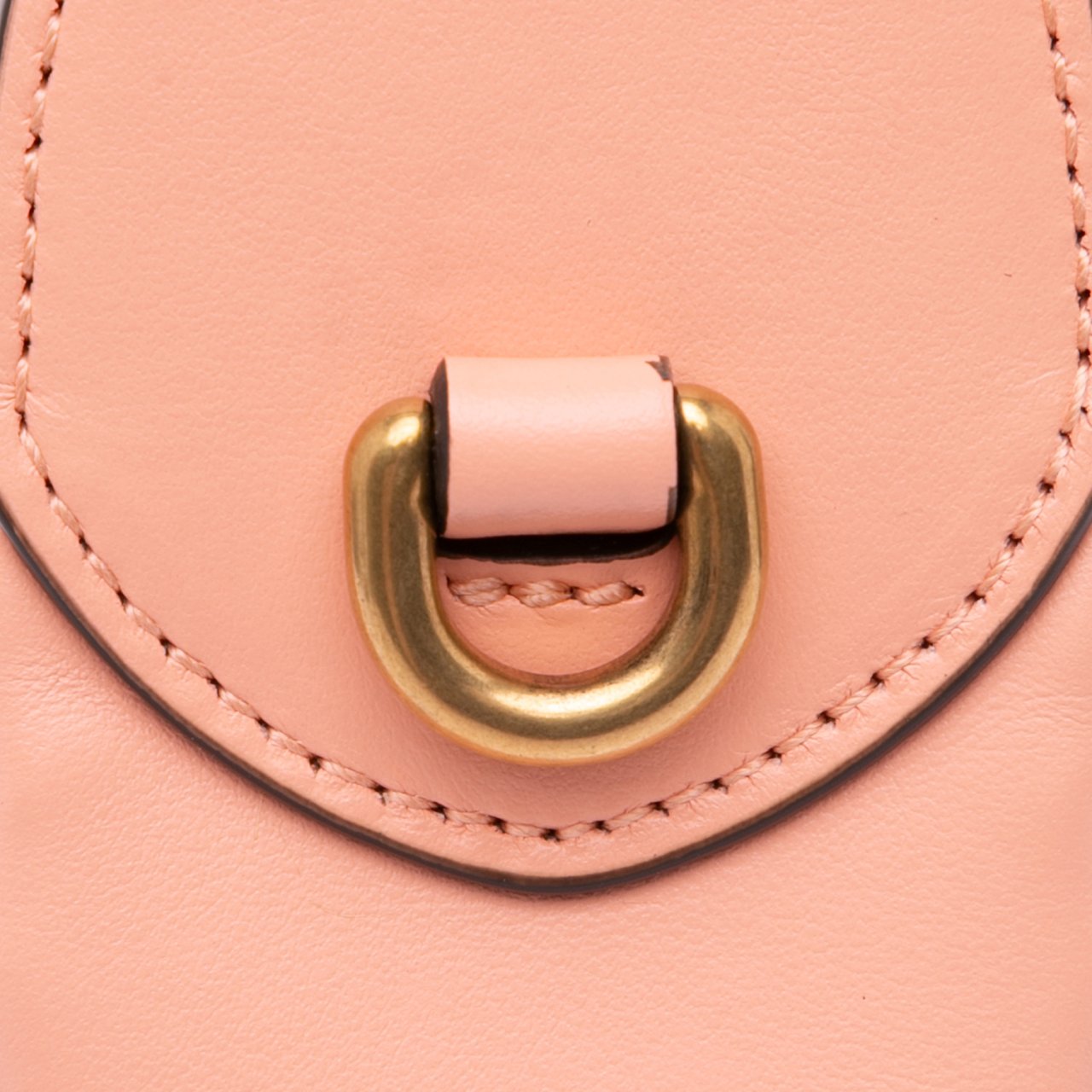 Gucci Mini Matelasse Leather GG Marmont Half Moon Hobo Roze