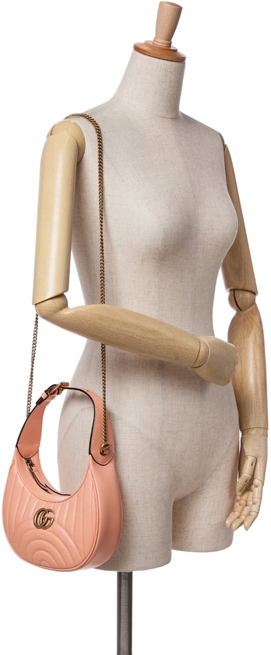 Gucci Mini Matelasse Leather GG Marmont Half Moon Hobo Roze