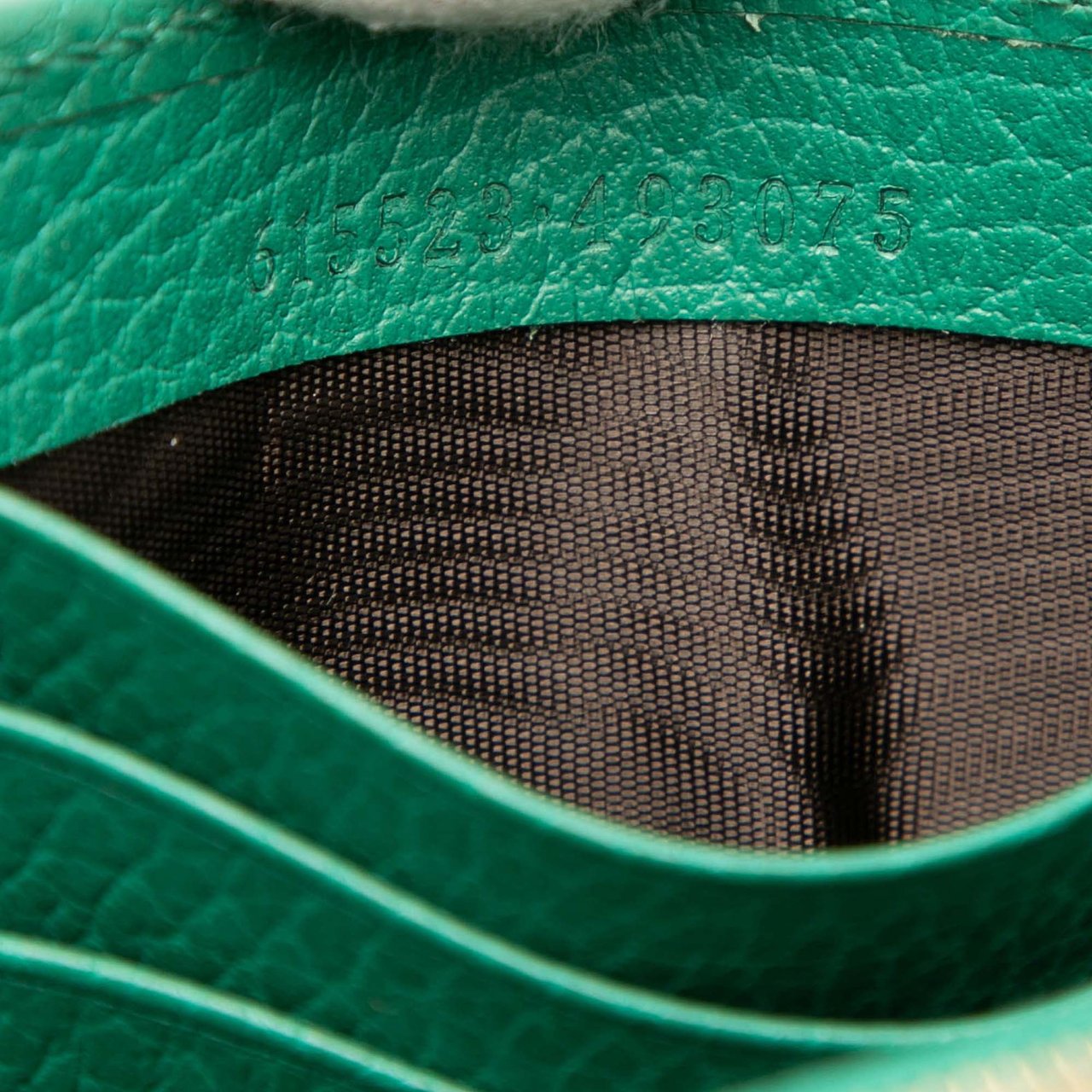 Gucci Interlocking G Dollar Calfskin Wallet on Chain Groen