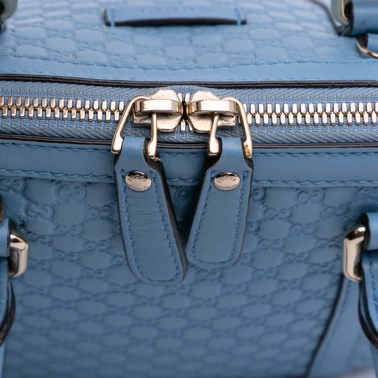 Gucci Mini Microguccissima Dome Satchel Blauw