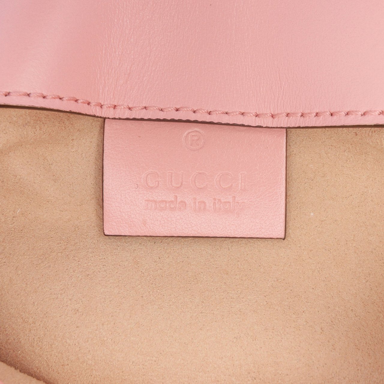Gucci Mini GG Marmont Matelasse Leather Flap Crossbody Roze