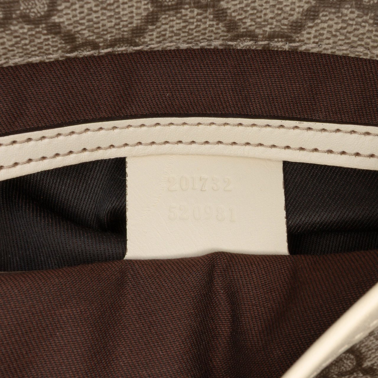 Gucci GG Supreme Crossbody Bruin