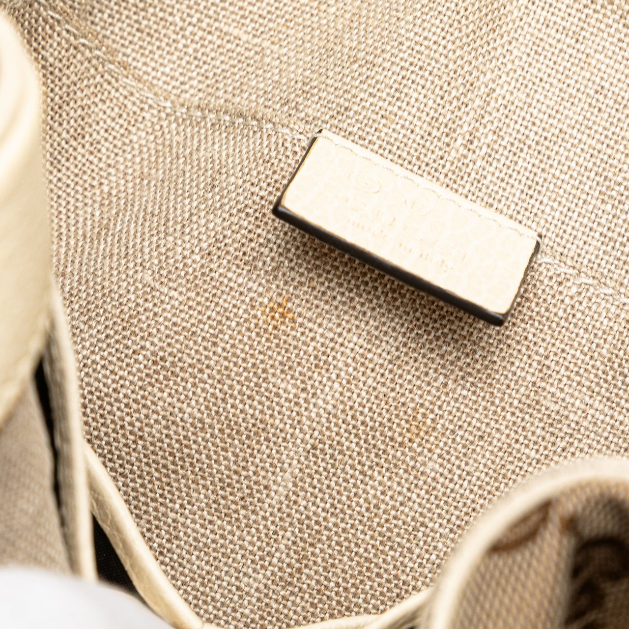 Gucci GG Canvas Bree Crossbody Bruin