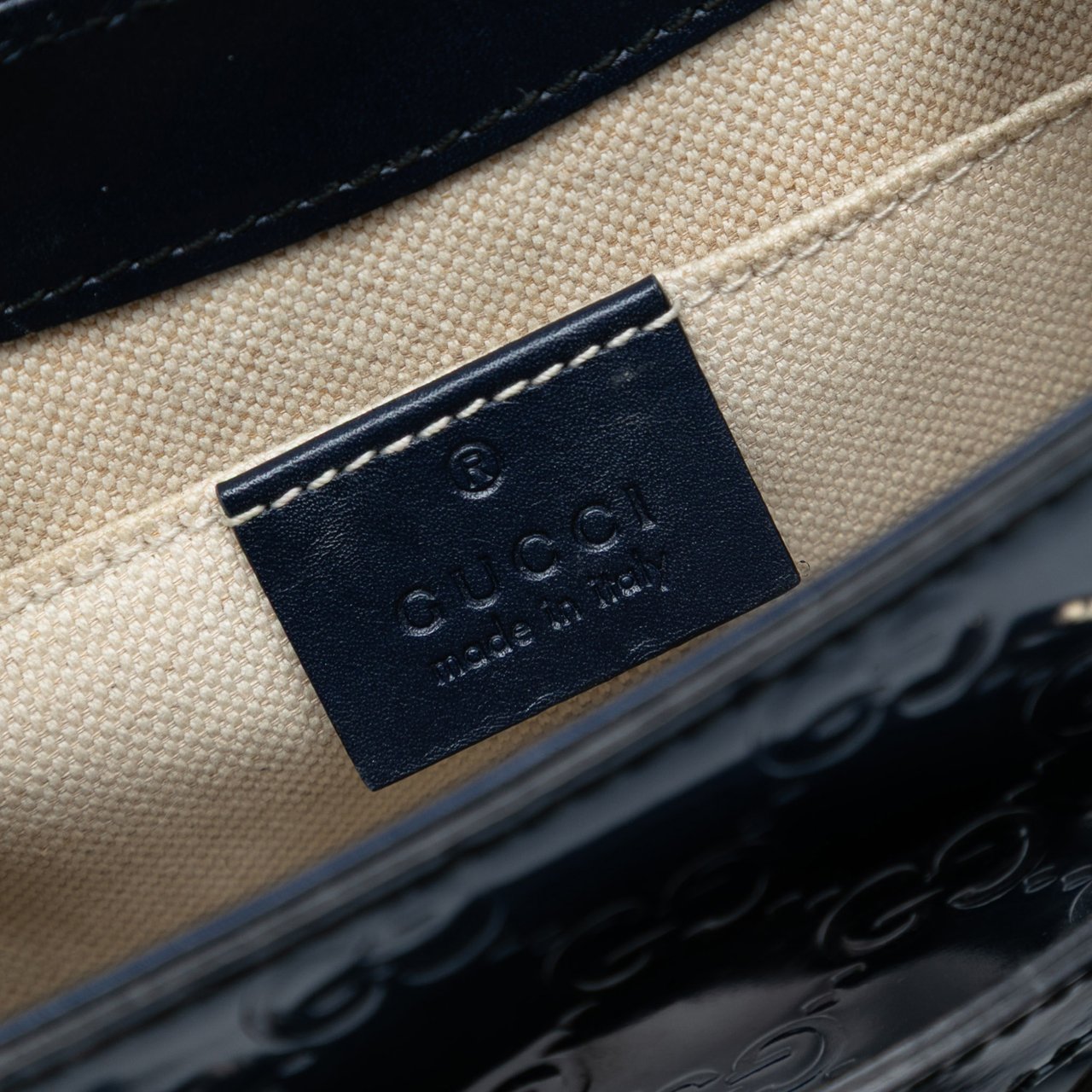 Gucci Mini Patent Guccissima Emily Crossbody Blauw