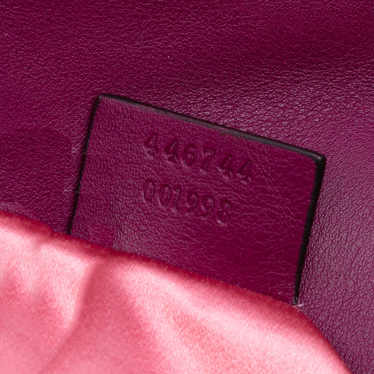 Gucci Small GG Marmont Matelasse Velvet Crystal Embellished Shoulder Bag Paars