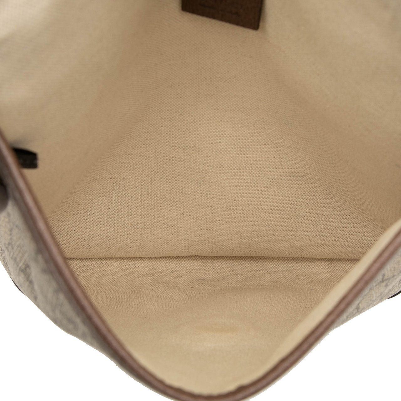 Gucci Medium GG Supreme Neo Vintage Flap Crossbody Bruin