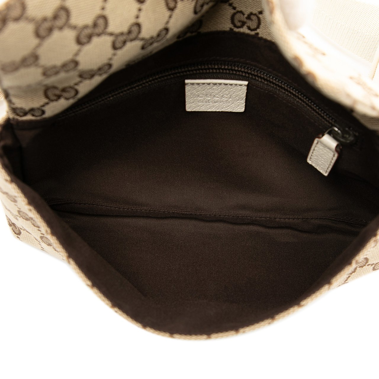 Gucci GG Canvas Flap Belt Bag Bruin