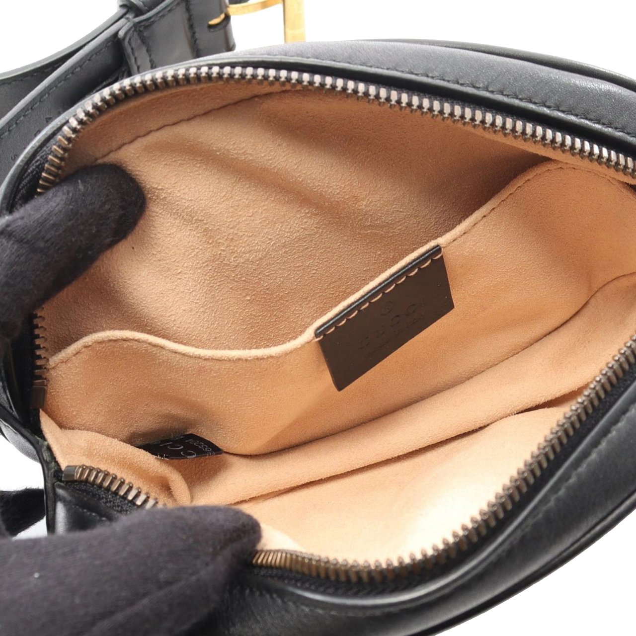 Gucci GG Marmont Matelasse Leather Belt Bag Zwart