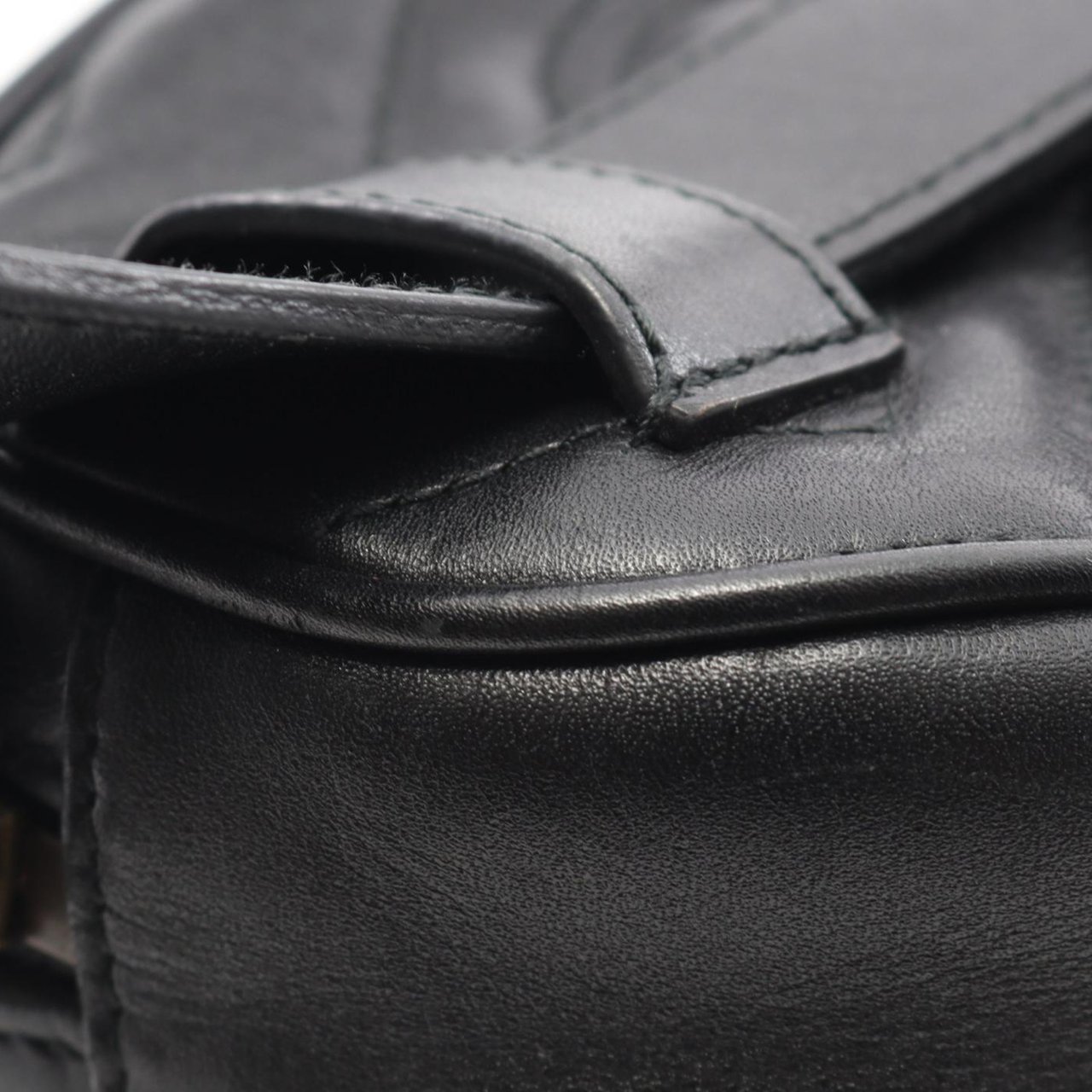 Gucci GG Marmont Matelasse Leather Belt Bag Zwart