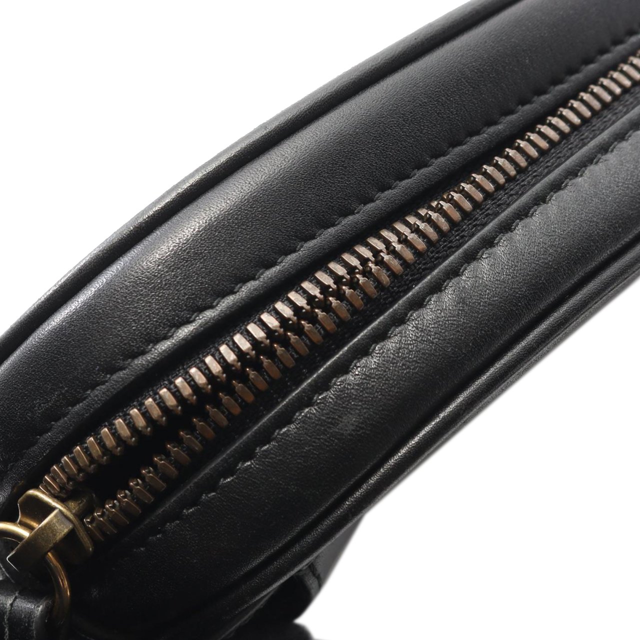 Gucci GG Marmont Matelasse Leather Belt Bag Zwart