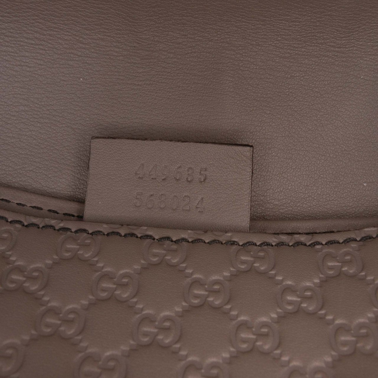 Gucci Medium Microguccissima Emily Shoulder Bag Grijs