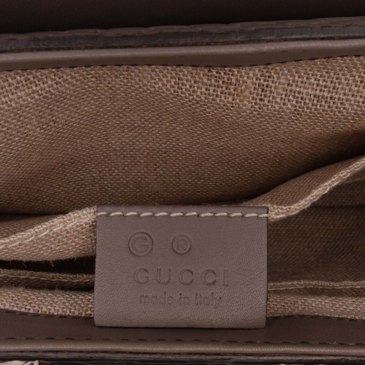 Gucci Medium Microguccissima Emily Shoulder Bag Grijs
